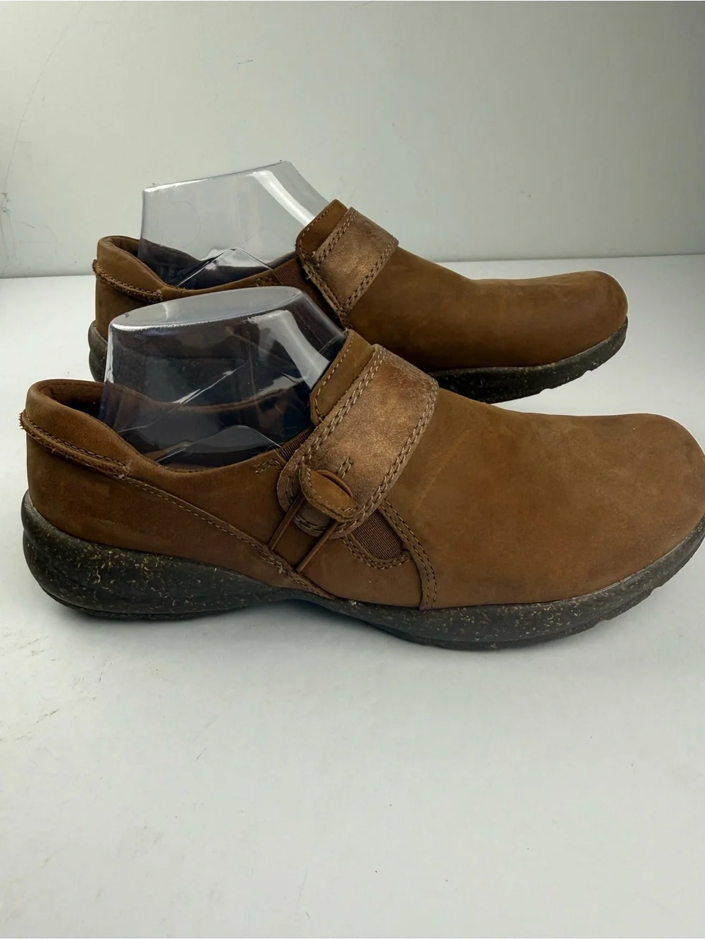 Clarks Collection Womens 9.5 Roseville Dot Loafer Tan Beige Leather Slip On
